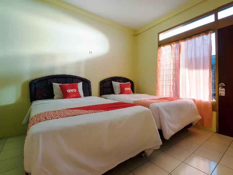 Hotel Sido Langgeng Tawangmangu Mitra Reddoorz Экстерьер фото